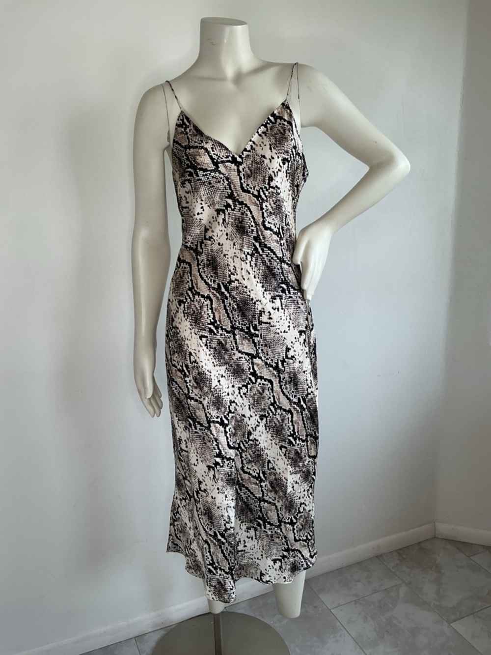 Cami NYC The Raven 100% Silk Slip Dress Snakeskin print Strappy M Elegant Clean